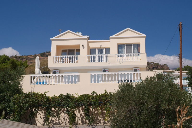 Achlia Hotel Exterior photo